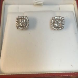 14KWG Diamond Earrings